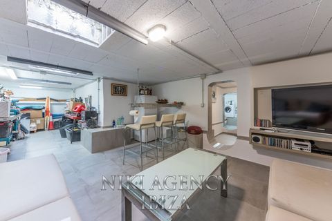 Villa a Cala Tarida, Ibiza, Cala Tarida - € 795.000 | Ref: CVE074 - foto 32